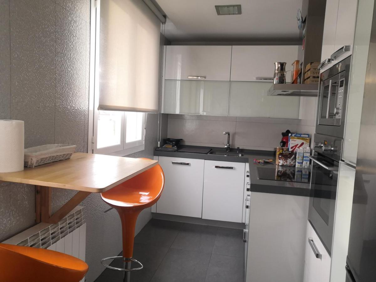 Atico En El Centro De Vitoria Parking Gratis Apartment Exterior foto
